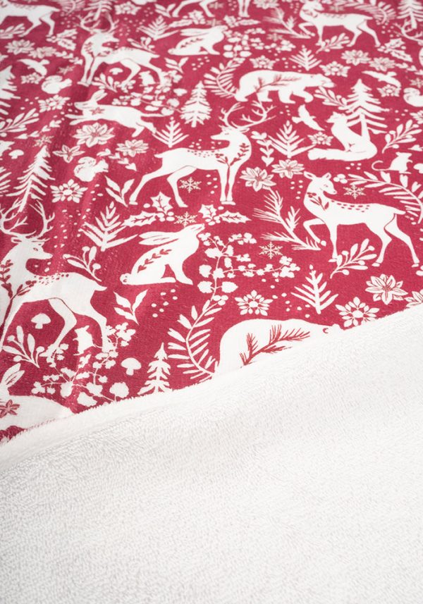 Red Winter Woodland Print Jumbo Bath Sheet Sale